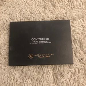 Anastasia BH Contour Kit
